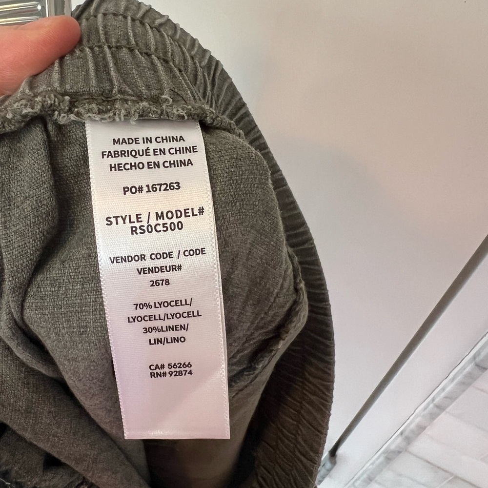 Splendid Dark Gray Women’s Shorts - Picture 6 of 7